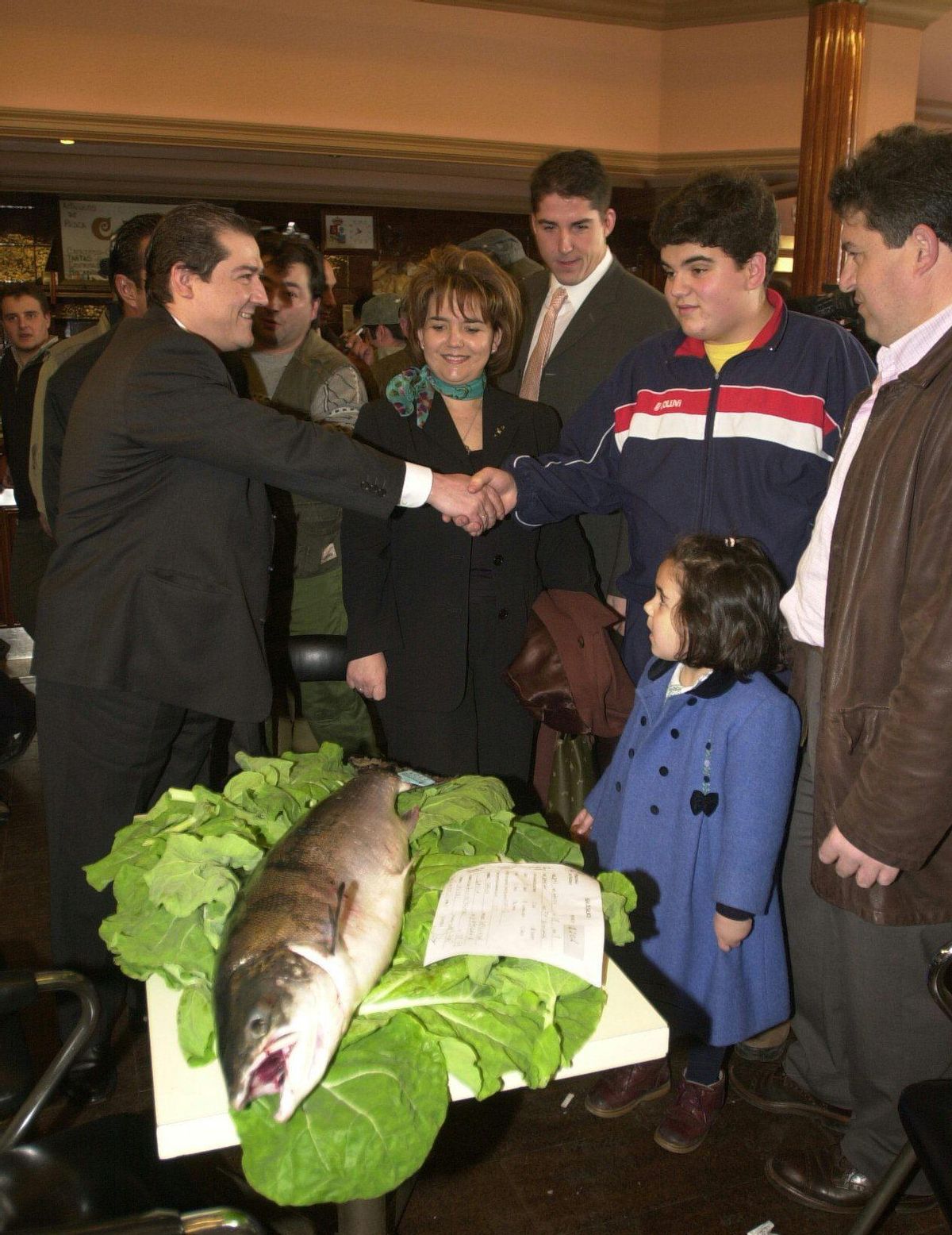 Acuerdo de compra-venta del campanu, en El Casino de Cornellana.