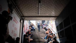 El metro de Barcelona instal·larà generadors per evitar que una apagada deixi aturats els trens als túnels