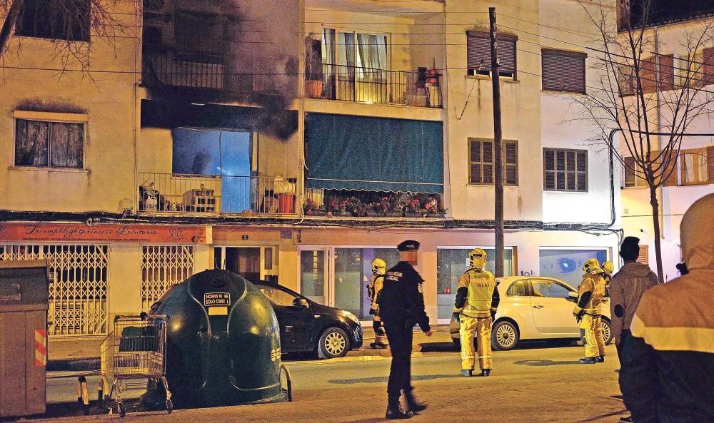 Desalojado  un edificio en Palma por un incendio