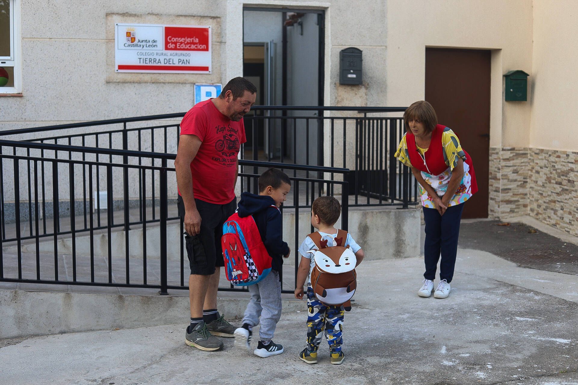 El aula de Cubillos reabre sus puertas tras 17 años