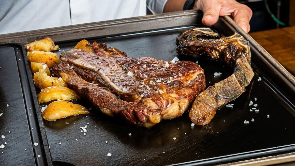 La plancha que mantiene las temperaturas en Lomo Alto