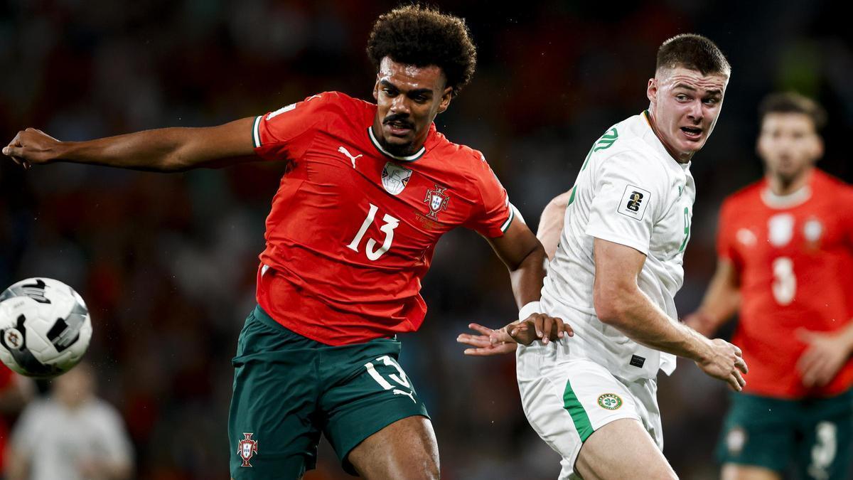 Veiga, con Portugal.