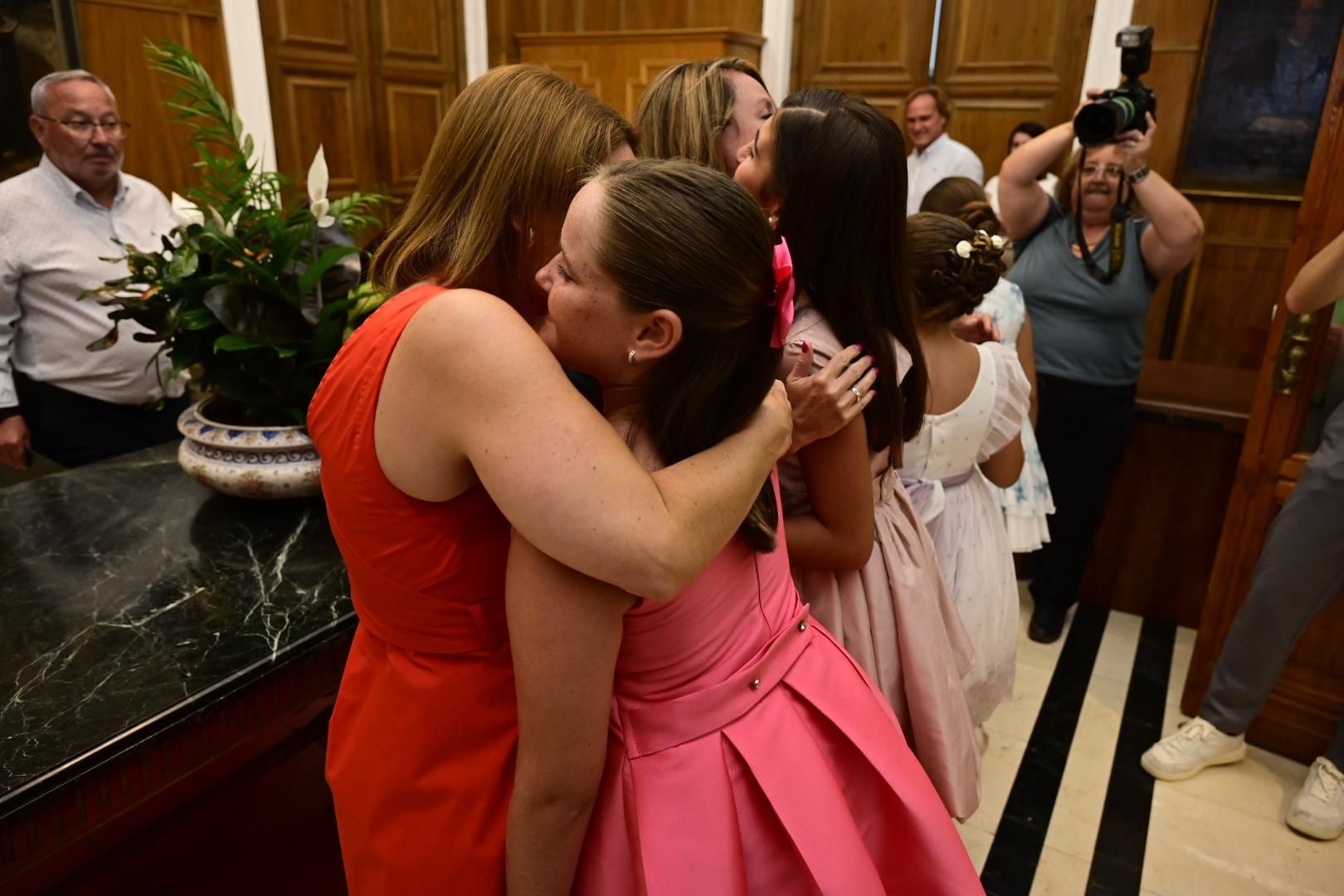 Galería de fotos: Clara Sanz Sobrino y Ana Colón Sastriques, reina y reina infantil de las fiestas de Castelló 2026