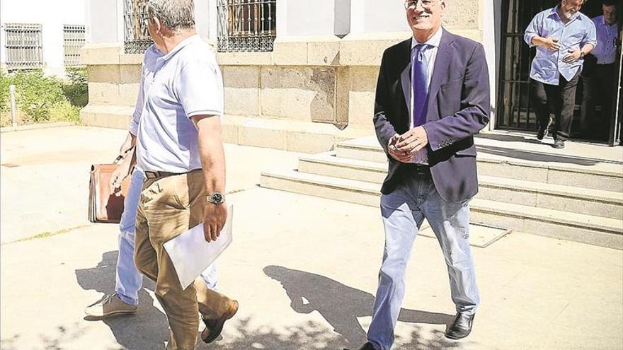 La Audiencia desestima un recurso contra el exalcalde Pablo Carrillo