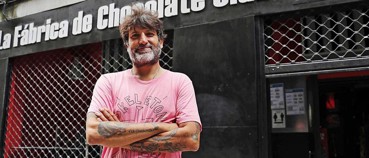 Quique Rodríguez, responsabe de La Fábrica, a pocas horas del concierto.   | // PABLO HERNÁNDEZ GAMARRA