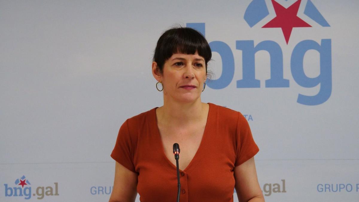 La portavoz nacional del BNG, Ana Pontón, en una rueda de prensa en el Parlamento de Galicia.