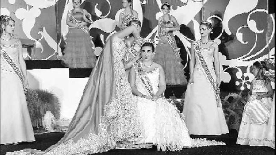 Una imagen

 de la coronación de la Reina de las Fiestas 2007 celebrada el pasado sábado en La Nucía