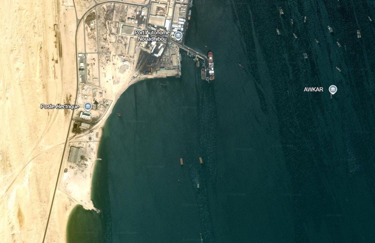 Puerto de Nuadibú (Mauritania) en 2005.JPG
