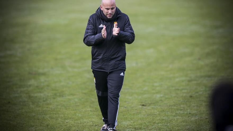 Javi Rozada durante un entrenamiento del Real Oviedo