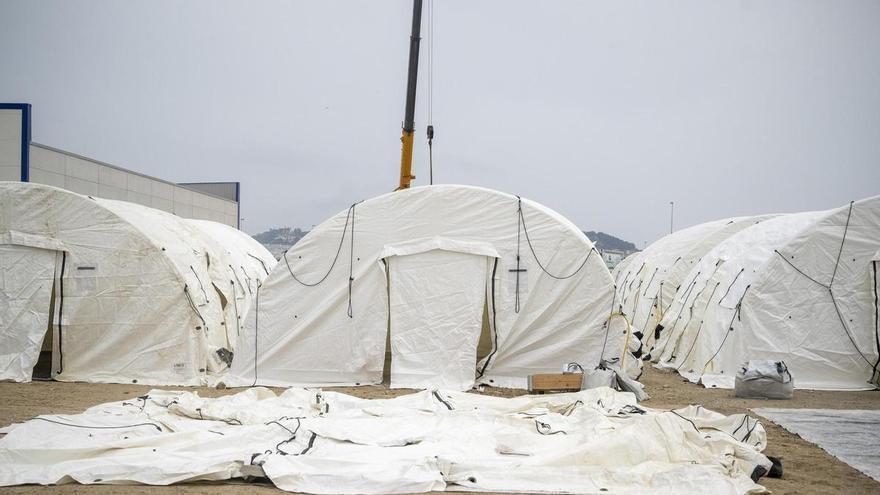 Torres says the tents installed at the port of Ceuta are "temporary"
