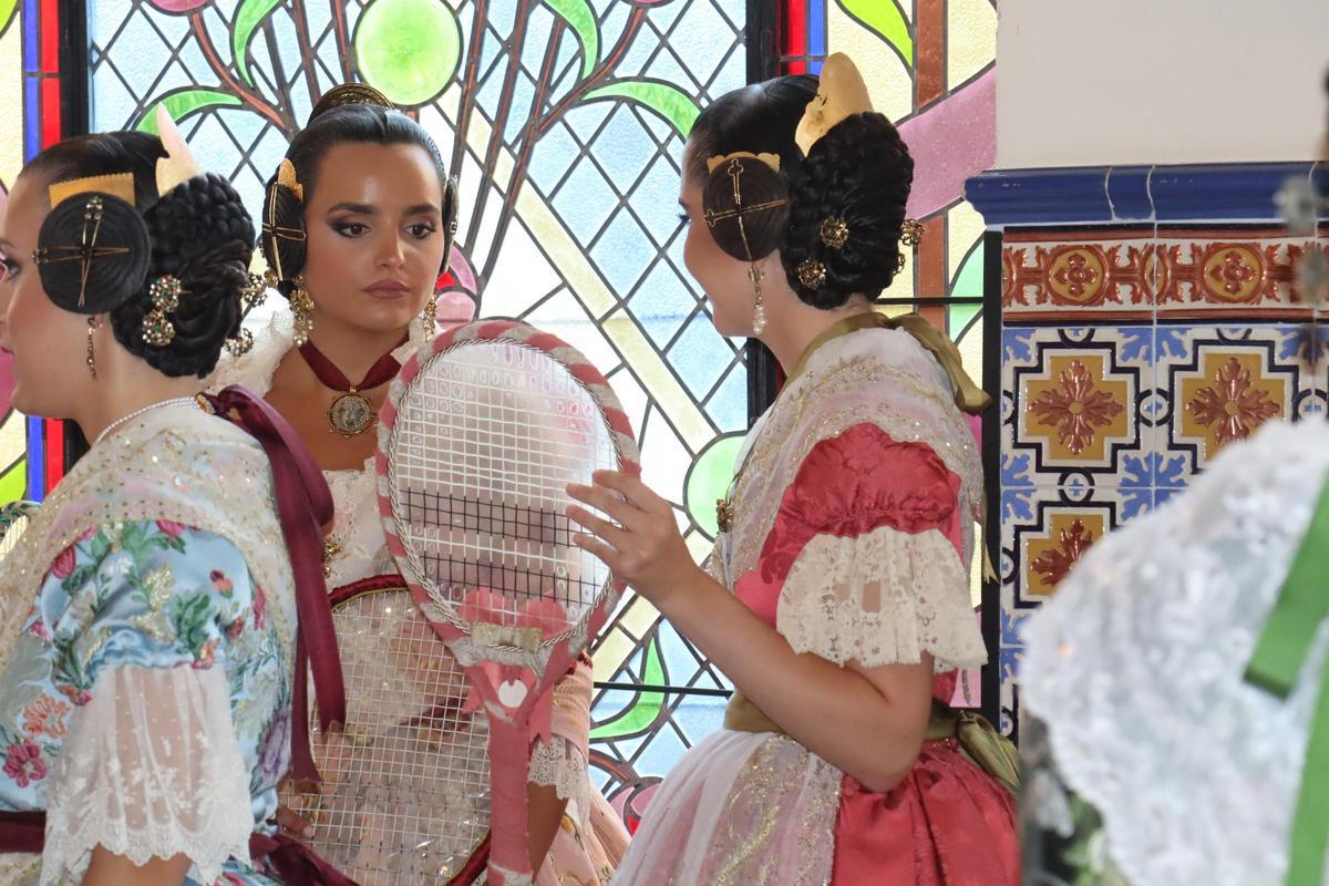 La Batalla (de Flores) de las candidatas a Falleras Mayores de València 2027