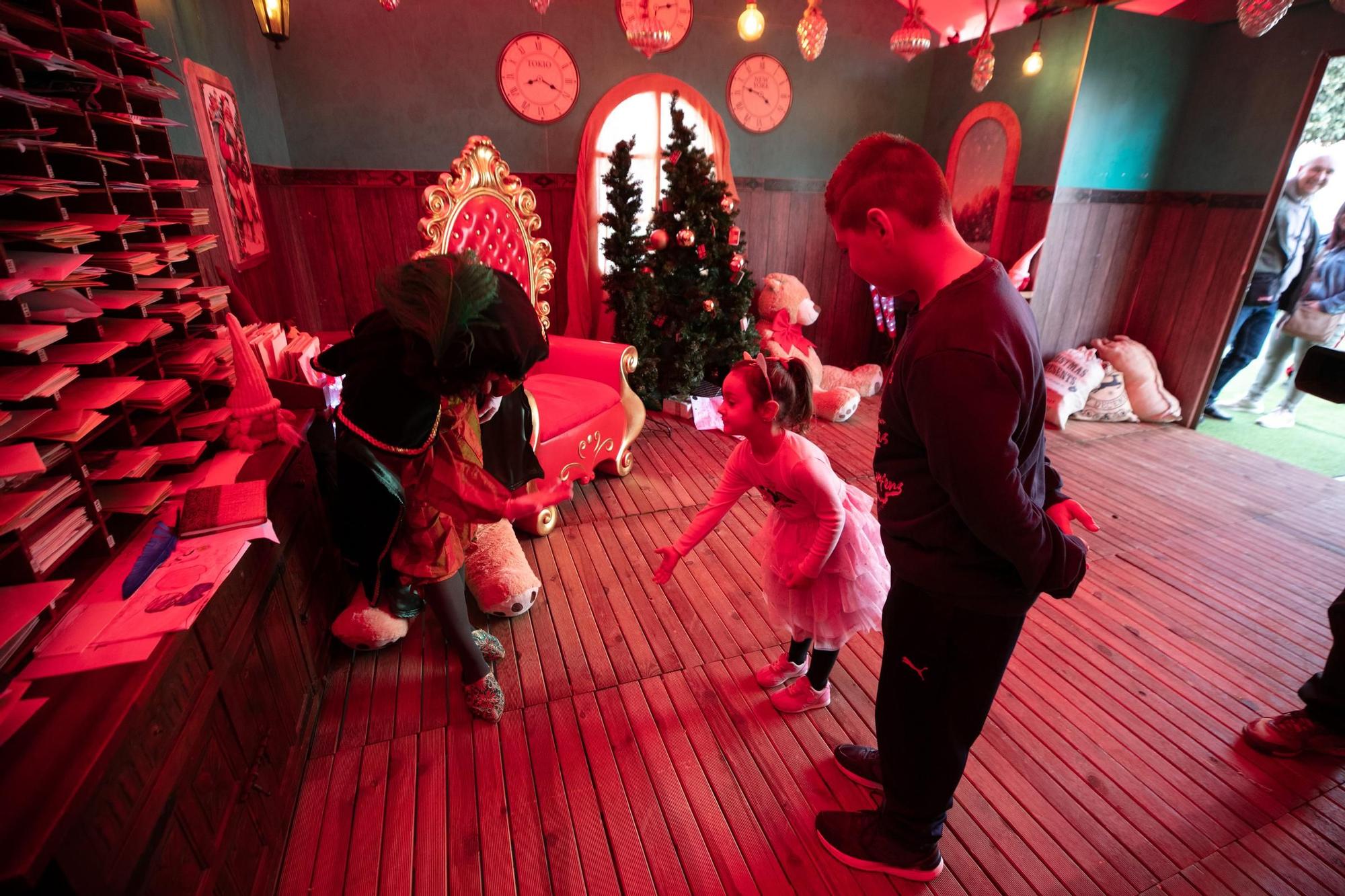 Descubre las mejores fotos de la caseta de Navidad de Sant Antoni