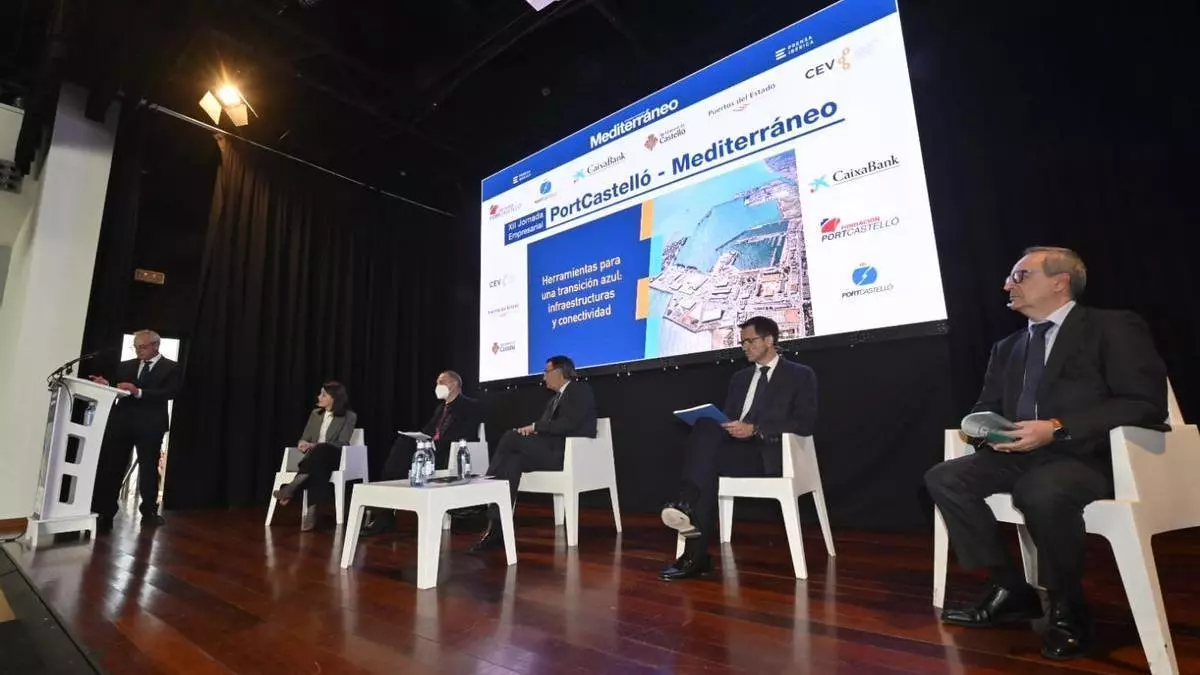 Los motivos por los que Castellón ansía que las mercancías se suban al tren