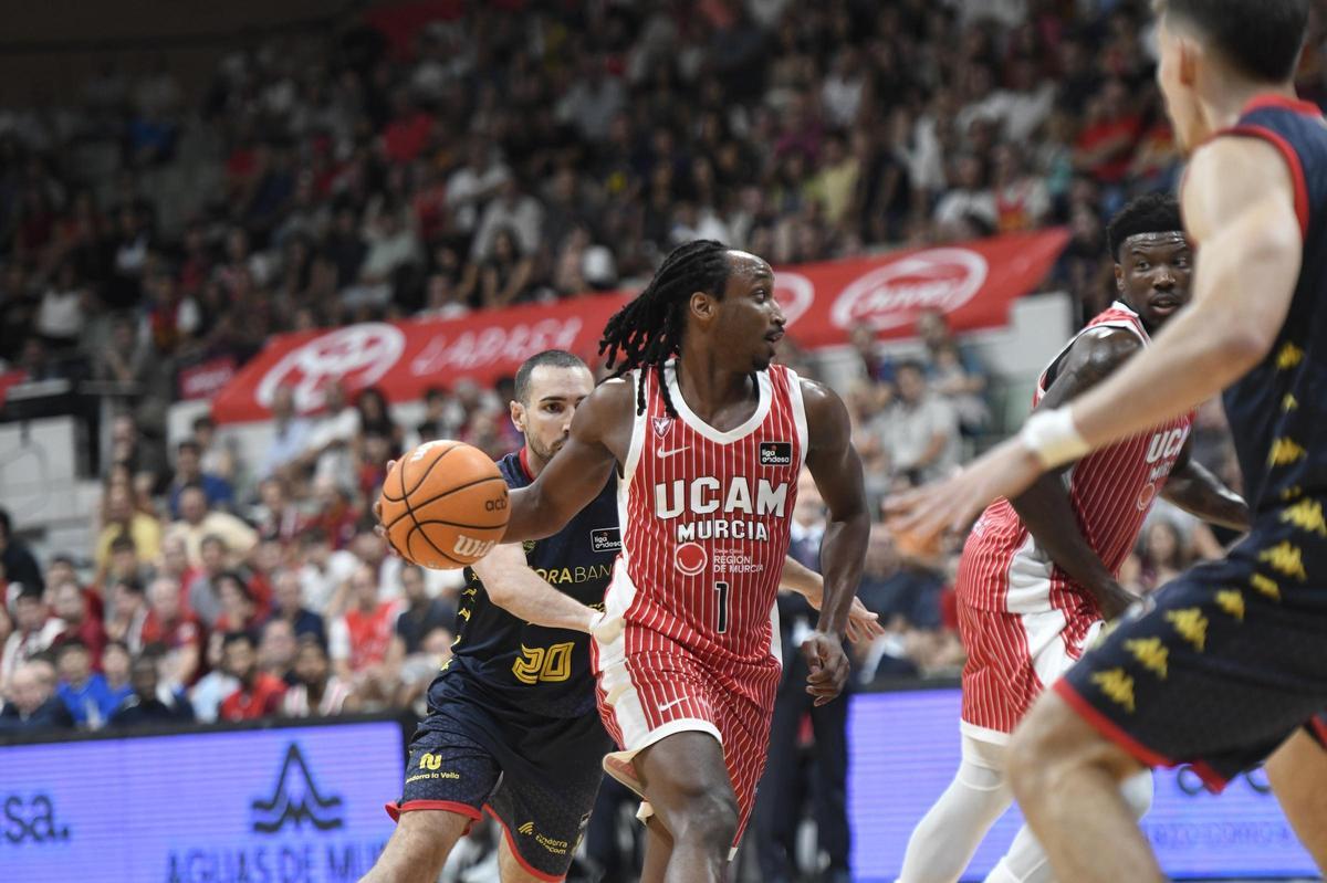 Michael Forrest, base del UCAM Murcia, durante el partido ante el Andorra.