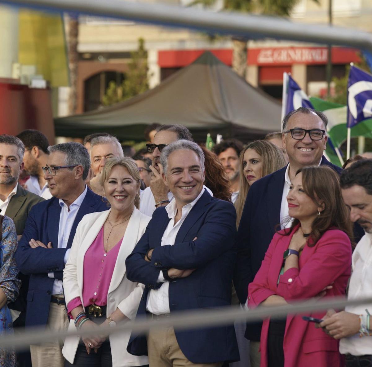 Dirigentes populares durante el arranque de campaña en Málaga este pasado jueves. | ÁLEX ZEA