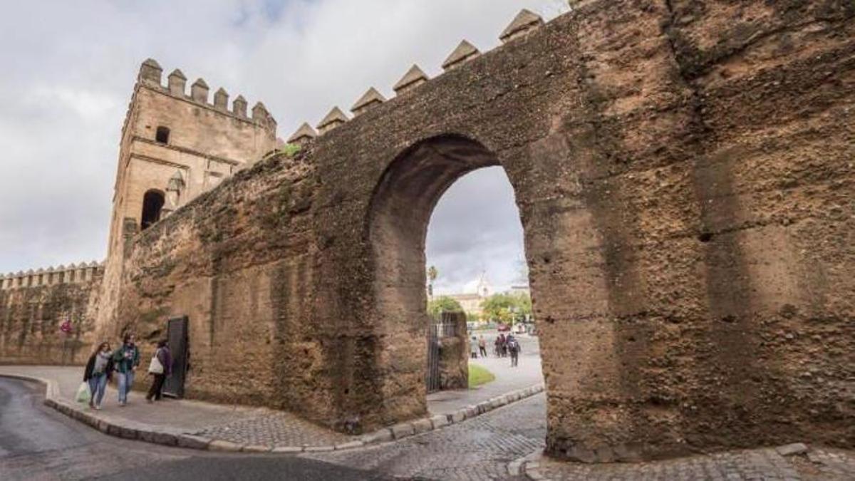 Inyección de medio millón para restaurar la Muralla de la Macarena