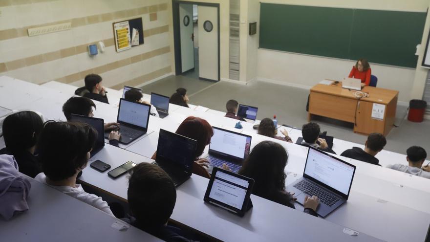 La mitad de los titulados de la Universidad de Córdoba logra empleo relacionado con su formación