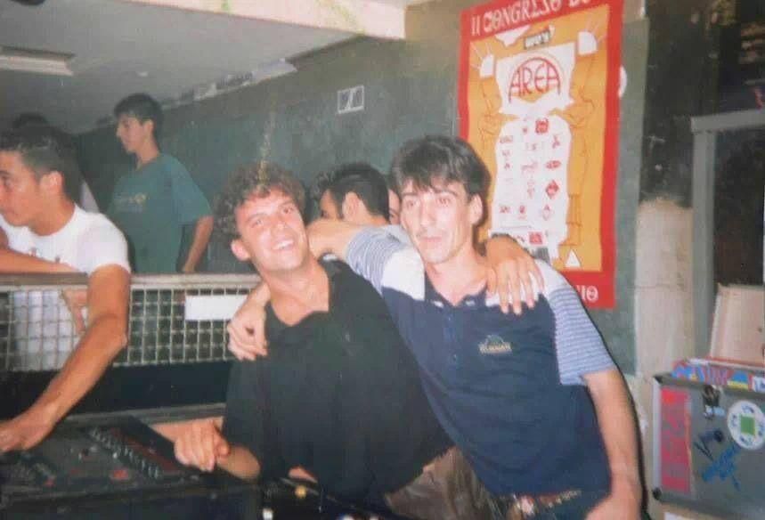 GALERÍA DE FOTOS | Recuerdos de una vida en la discoteca Yucas de Burriana