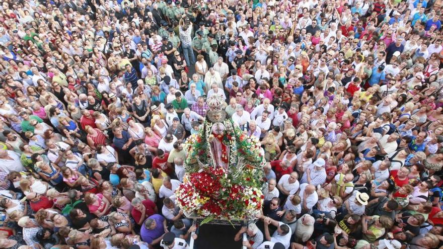 La llegada de la Virgen de la Fuensanta a la ciudad marca el inicio oficial de la Feria de Septiembre