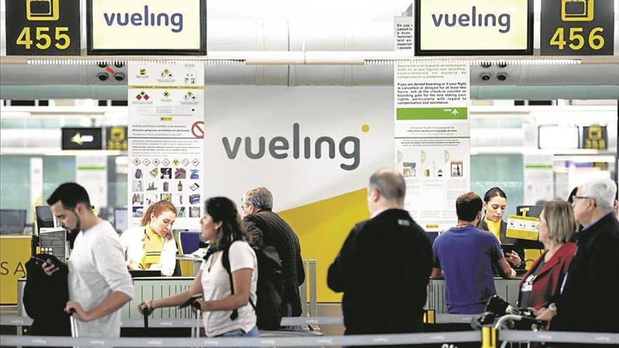 La huelga de pilotos de Vueling transcurre sin graves incidencias