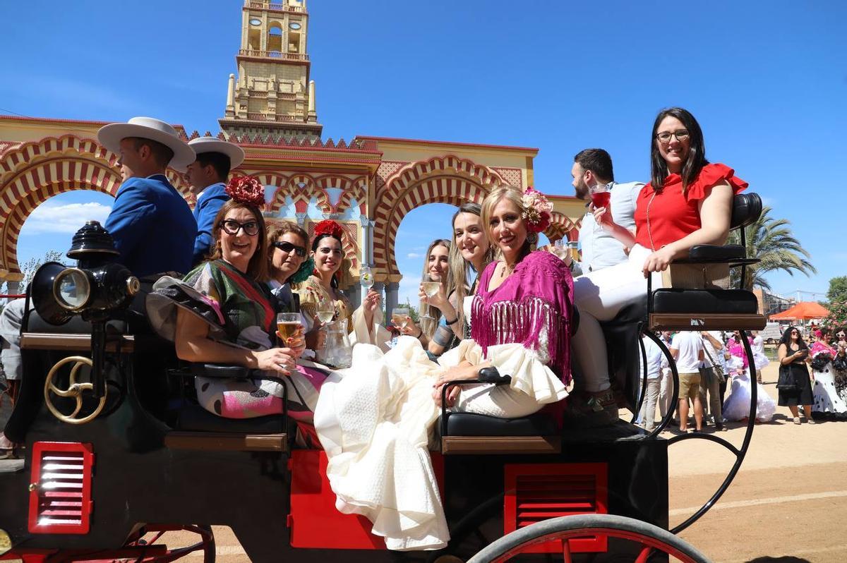 La amistad reina el miércoles de Feria en El Arenal