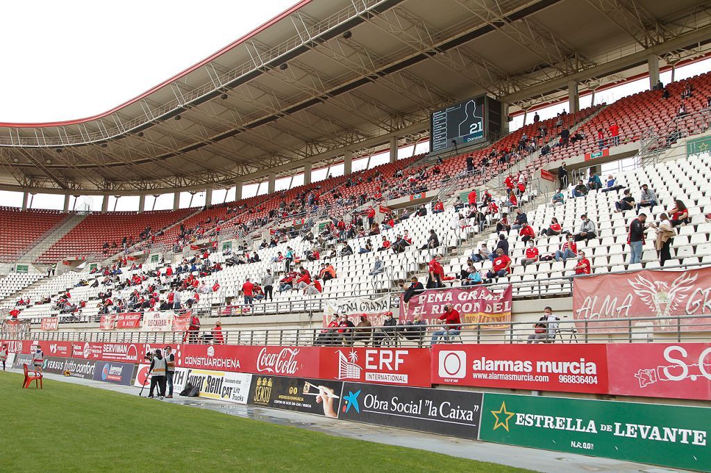 El Real Murcia no levanta cabeza (0-0)