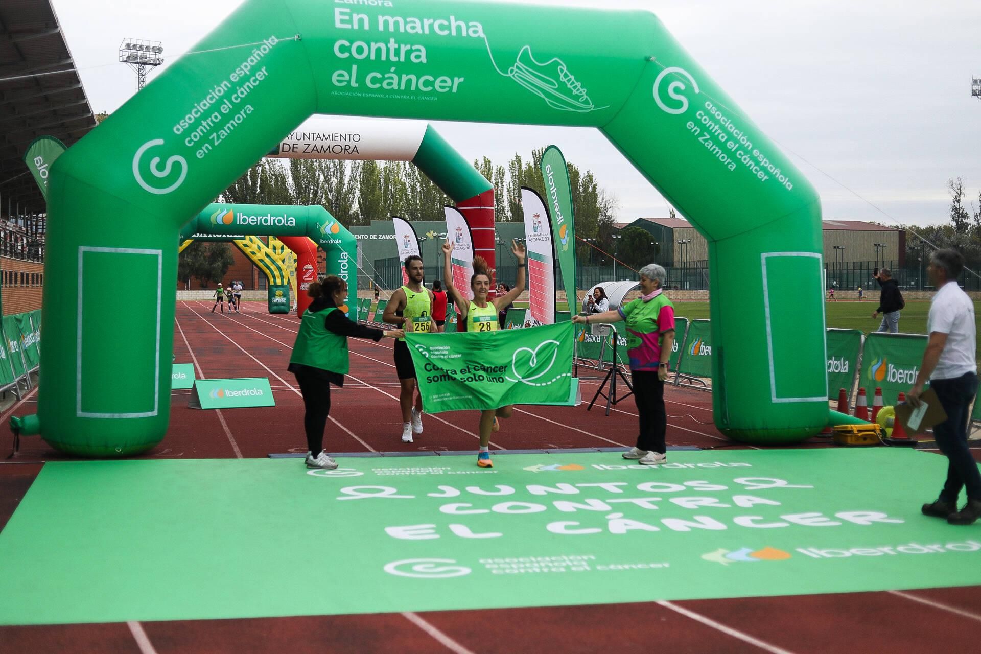 GALERÍA | Búscate en la carrera "Mucho x Vivir" contra el cáncer en Zamora