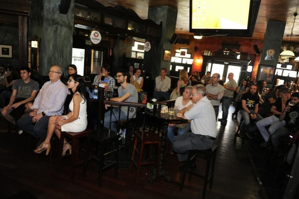 Ciencia y monólogos en un pub de Murcia