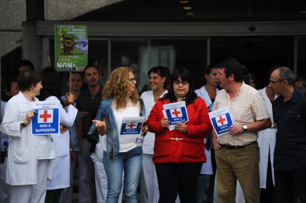 Trabajadores de salud se movilizan en O Salnés contra la pérdida del área sanitaria