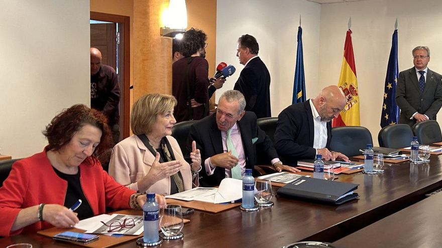 Monteserín: &quot;Tenemos que adaptarnos a la llegada de alumnos en materia de vivienda&quot;