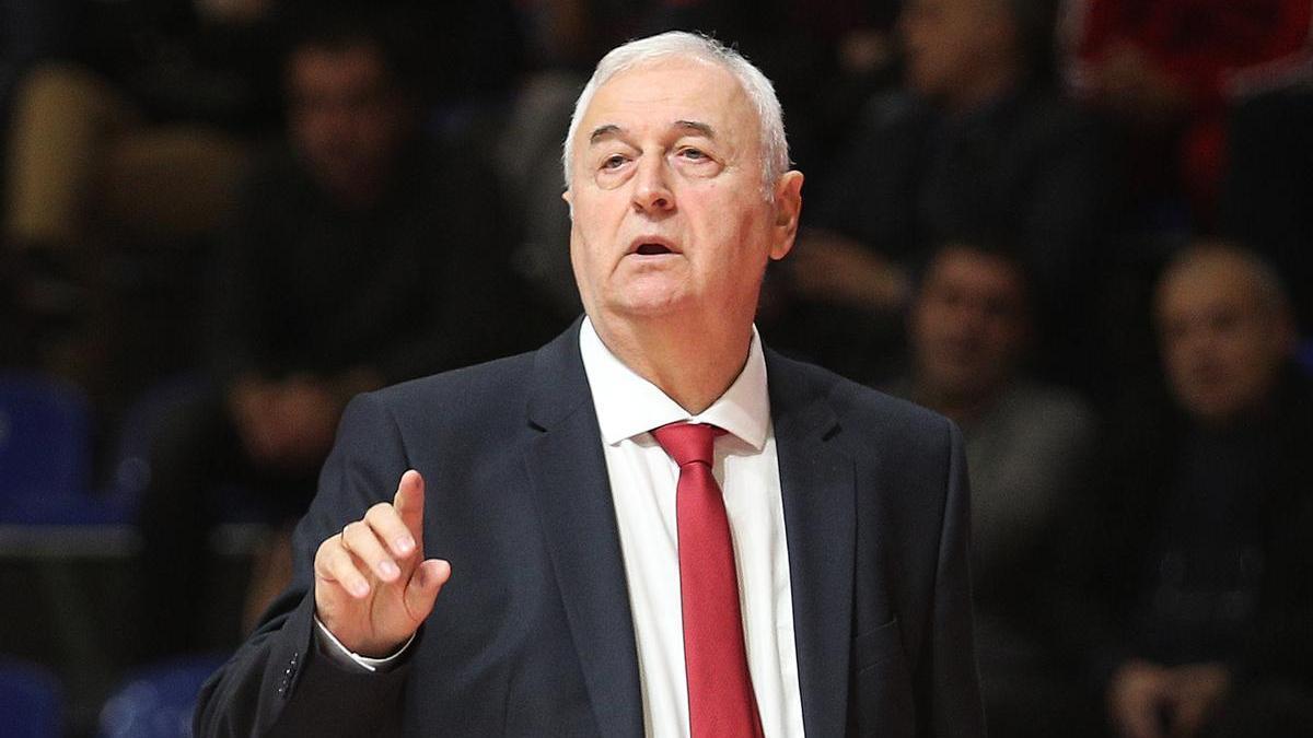 Dragan Sakota, con el Estrella Roja.