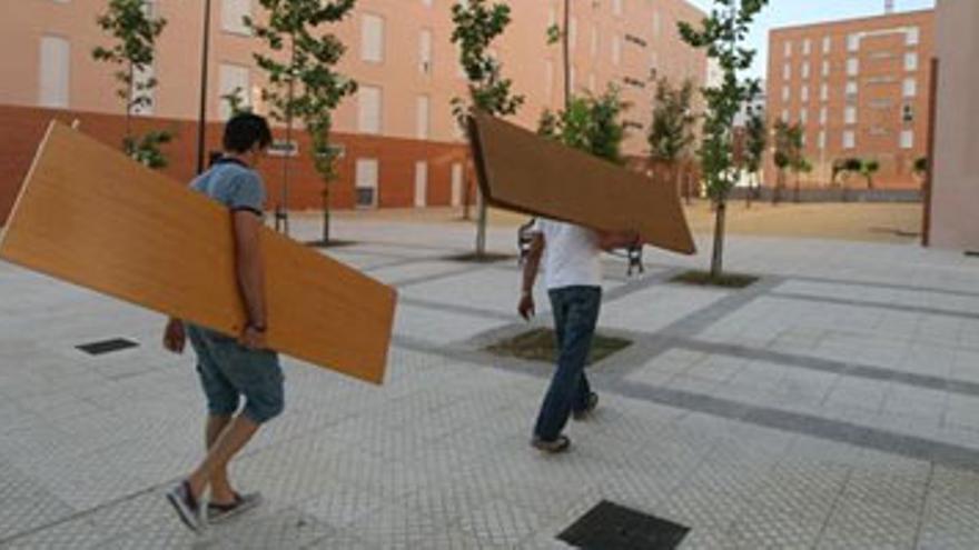 Los vecinos de Cerro Gordo piden celeridad en las obras del centro de salud y el colegio