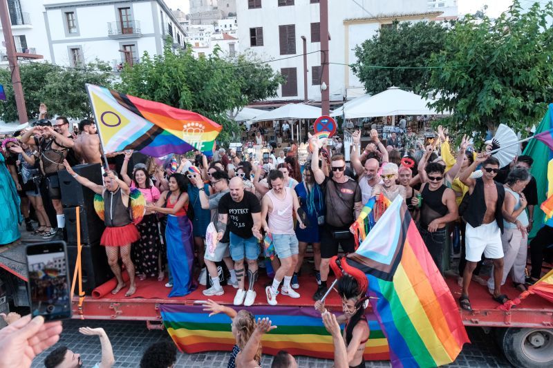 Galería: Júbilo y reivindicación en la marcha del Orgullo en Ibiza