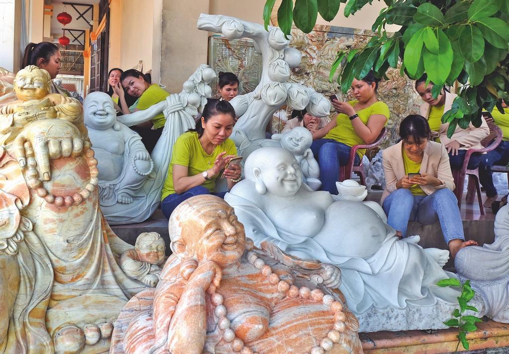 Budas de mármol en Da Nang.