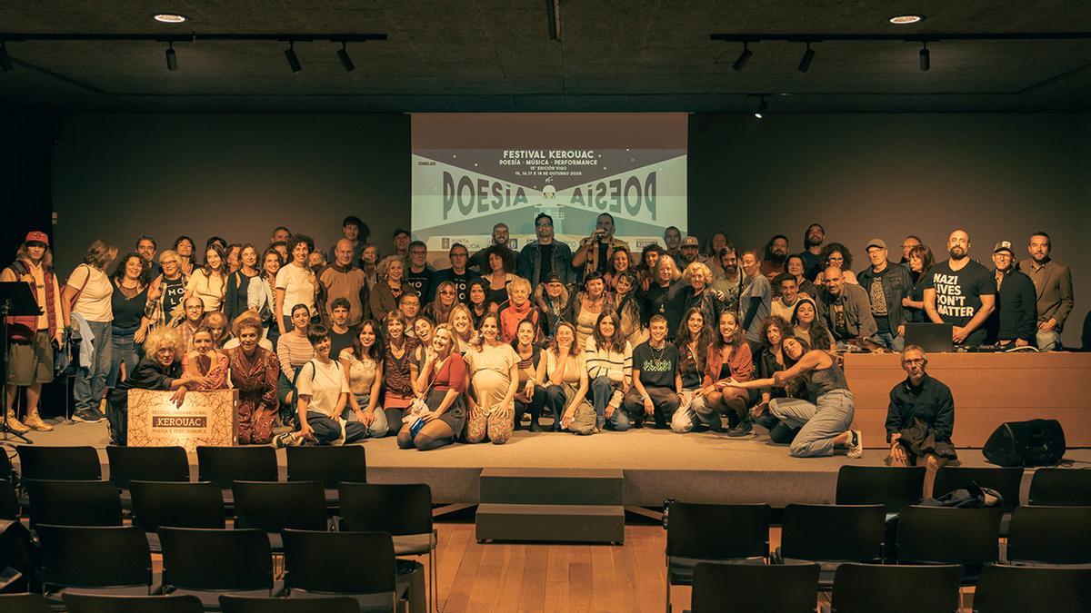 Foto de despedida del ultimo festival Kerouac.