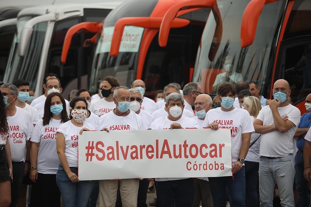 Las empresas de autocares se movilizan para solicitar ayudas económicas