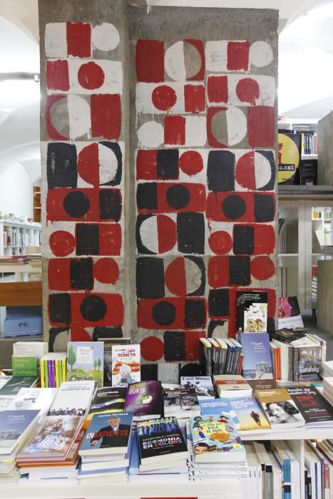 Obres d''art integrades a la llibreria Les Voltes