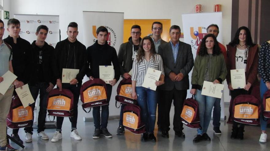 Un curso universitario gratis en la Universidad Miguel Hernández de Elche gracias a los méritos deportivos y académicos