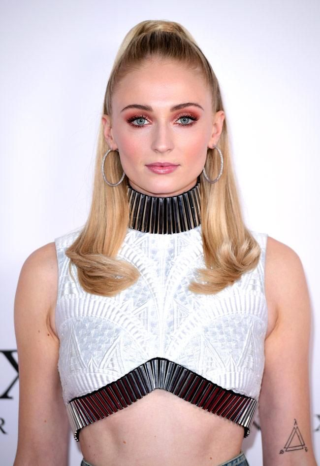 Sophie Turner, una diosa sideral