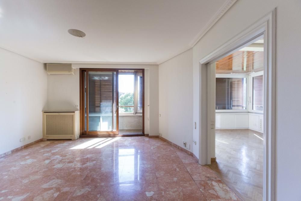 La vivienda en la que vivía Rita Barberá, a la venta.