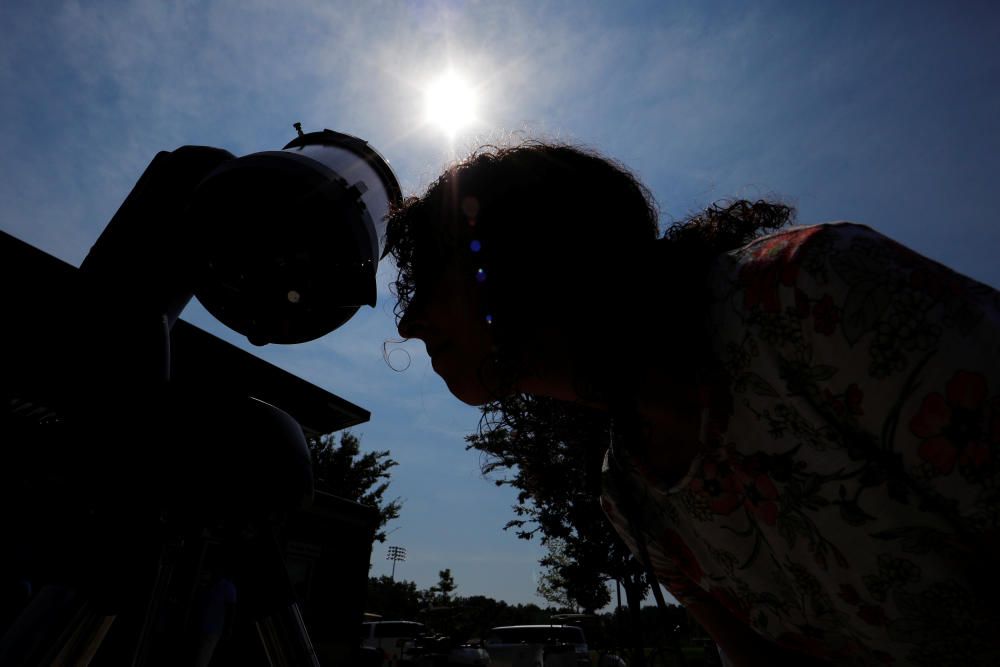 Las espectaculares imagen del eclipse de sol en Estados Unidos