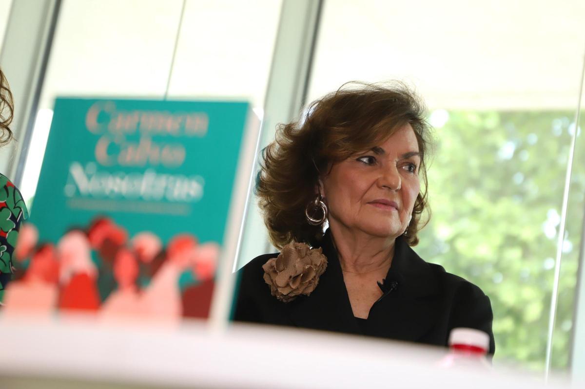 Carmen Calvo .
