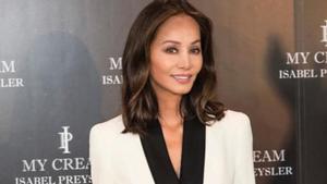 Este es el vestido que llevó Isabel Preysler en la boda de Tamara Falcó: Carolina Herrera se lo diseñó en exclusiva