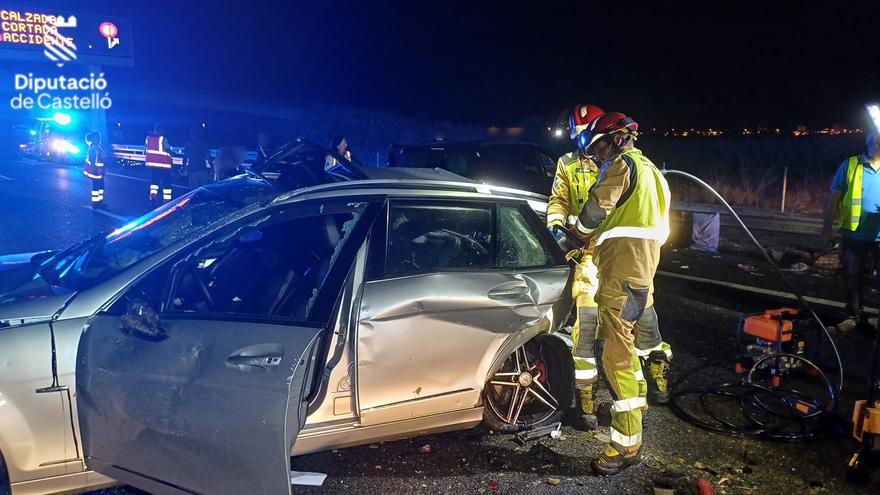 Tragedia en la AP-7: Un menor muerto y 14 heridos en un accidente múltiple