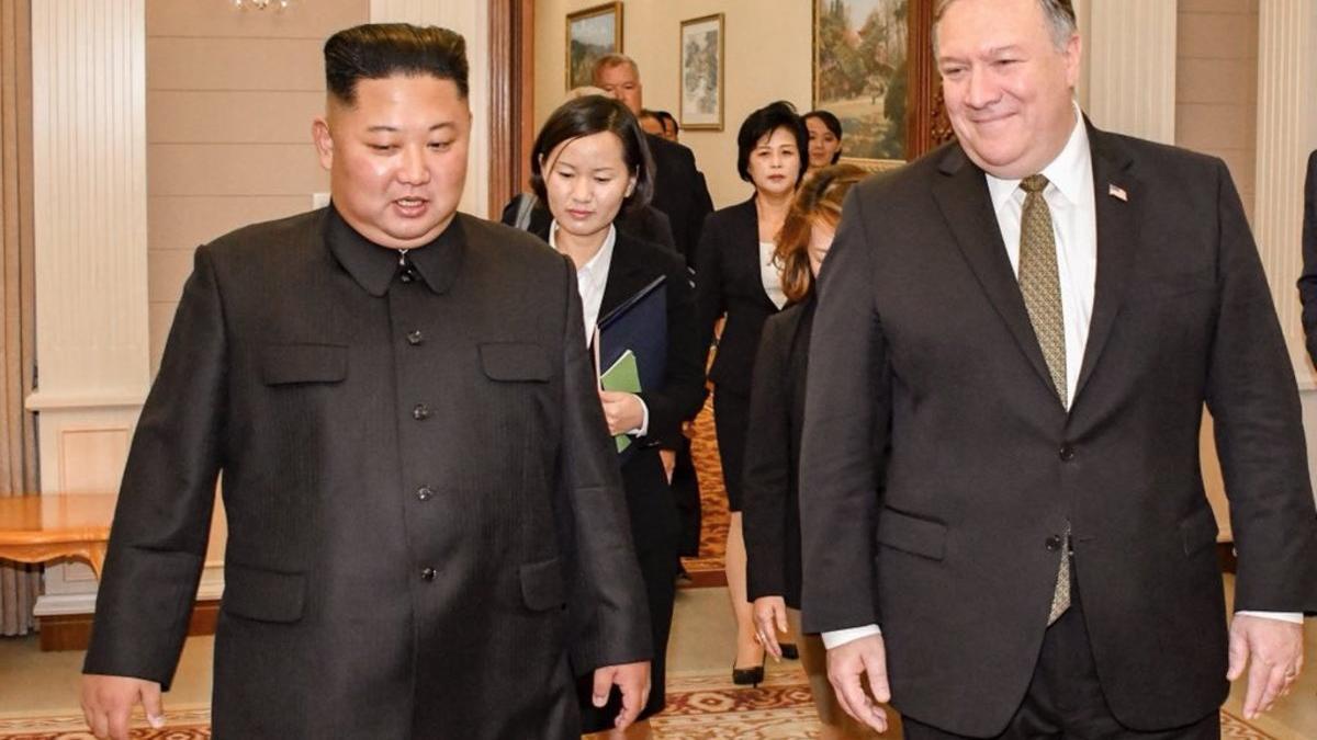 El líder de Corea del Norte, Kim Jong-un, y el secretario de Estado de EEUU, Mike Pompeo.