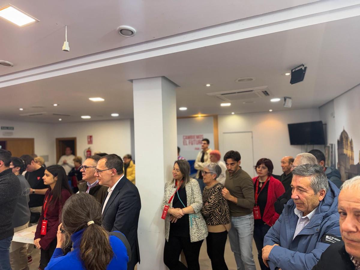 Elecciones en Castilla y León: Los socialistas de Zamora celebran que revalidan sus tres procuradores Elecciones en Castilla y León: Los socialistas de Zamora celebran que revalidan sus tres procuradores