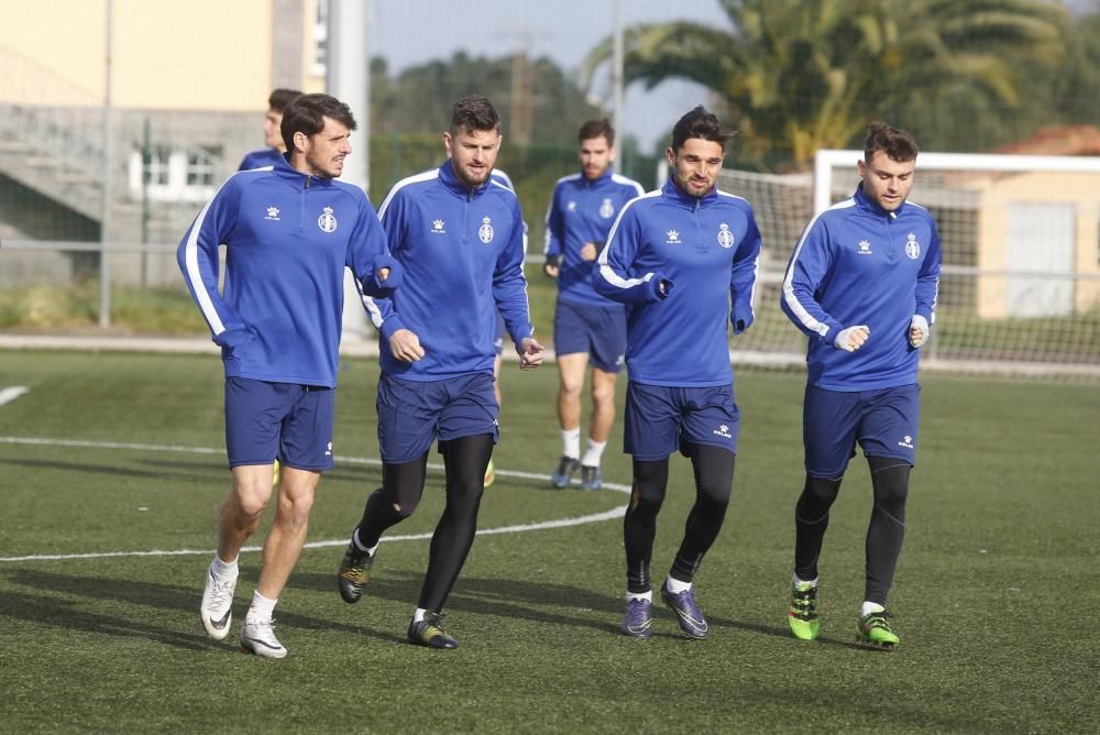 Entrenamiento del Real Avilés en Miranda