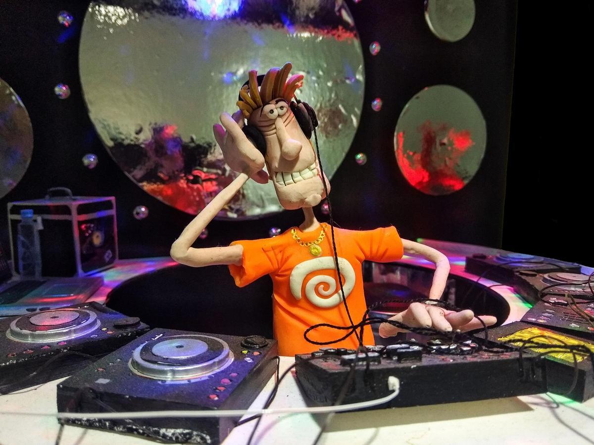 Música con plastilina en Torrent.