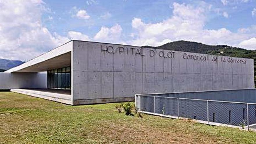 Façana de l&#039;hospital d&#039;Olot.