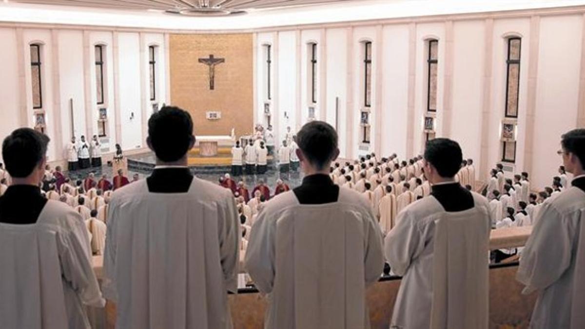 Misa celebrada por el cardenal De Paolis, el pasado 8 de enero, en Roma.